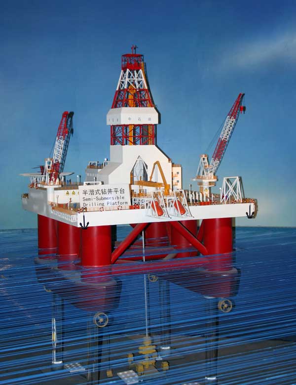 半潜式钻井平台模型.jpg