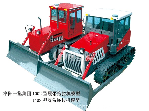 河南洛阳一拖集团的拖拉机模型