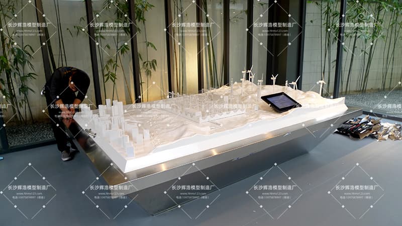 南方电网电力建设分公司新能源概念沙盘：优雅的模型艺术