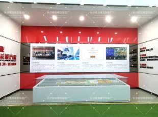 成都中车集团地铁维修车间流水线模型：工艺细节里的工业美学